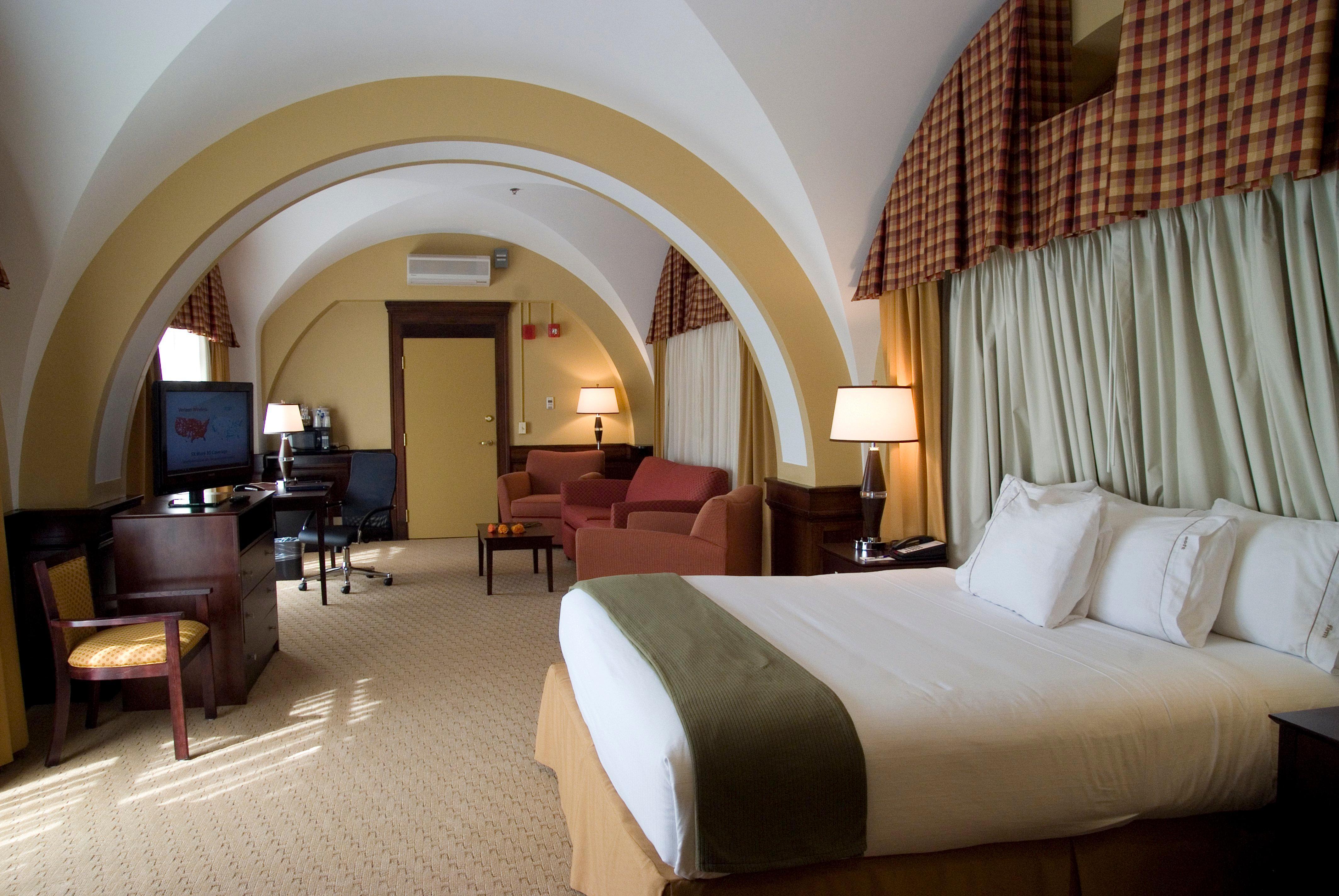Hotel Express Baltimore-downtown, An Ihg