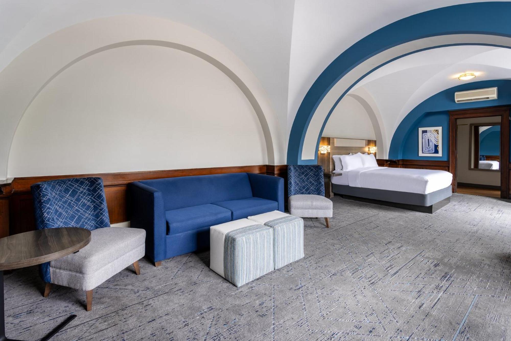 Hotel Express Baltimore-downtown, An Ihg